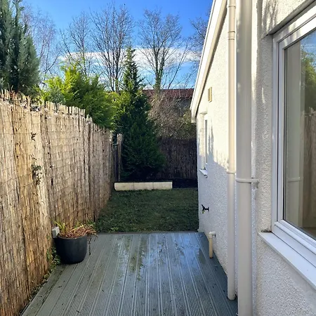 Vakantiehuis Restored Victorian With Private Garden *