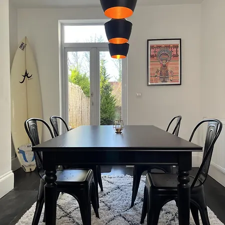 Сasa de vacaciones Restored Victorian With Private Garden