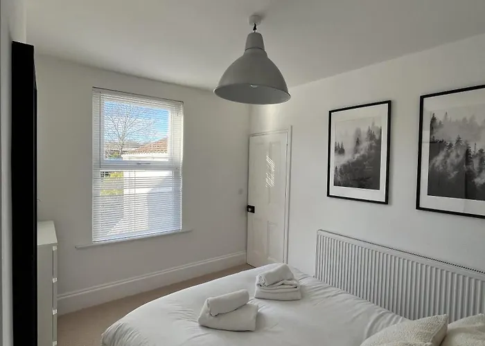 Tatil Evi Restored Victorian With Private Garden Bristol