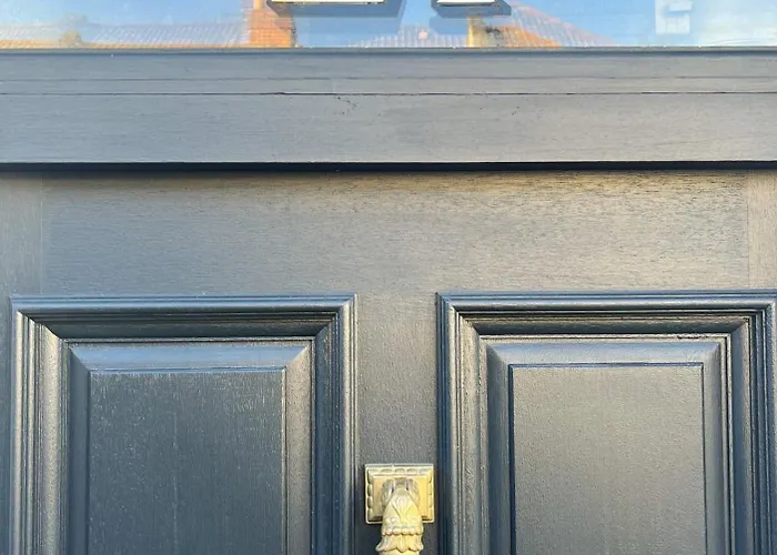 Restored Victorian With Private Garden * Bristol