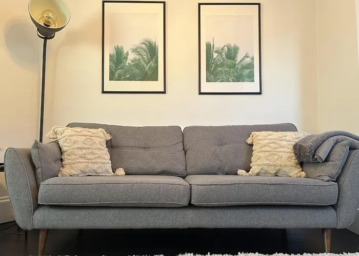 Restored Victorian With Private Garden Tatil Evi *