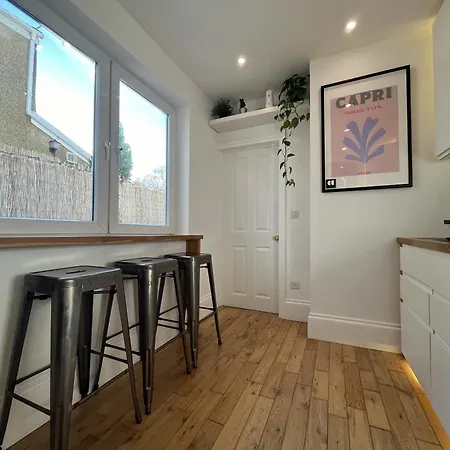 Restored Victorian With Private Garden