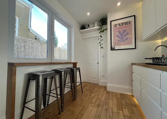 Restored Victorian With Private Garden