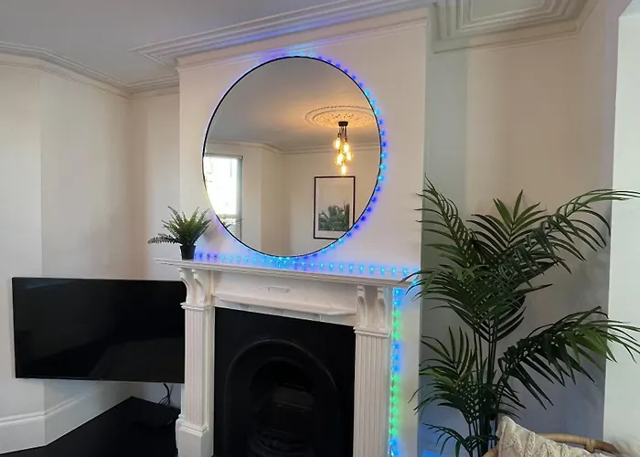 Holiday home Restored Victorian With Private Garden