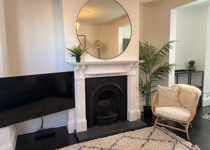 Holiday home Restored Victorian With Private Garden *